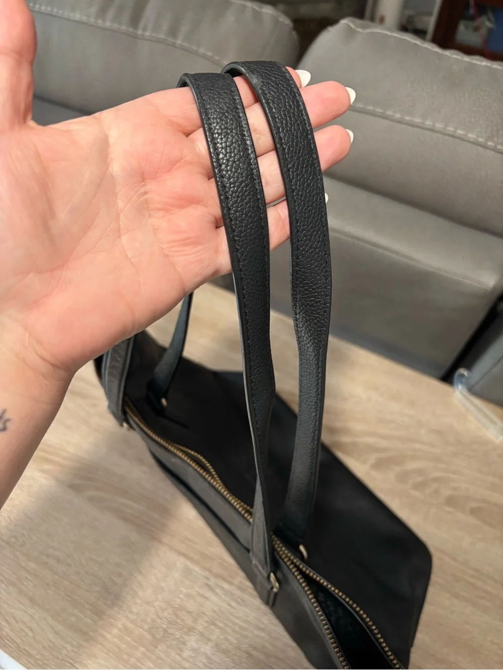Kate Spade Larchmont Avenue Penny Tote in Black Pebbled Leather